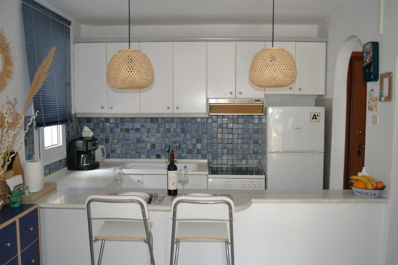 Evaliana Seaside Apartment PalaiónTsiflíkion エクステリア 写真